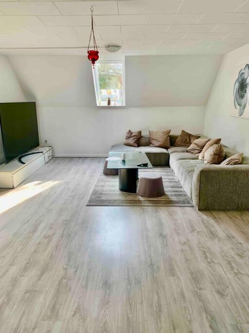 Big Villa In Stege Near Mons Klint With Trampolin Exterior foto